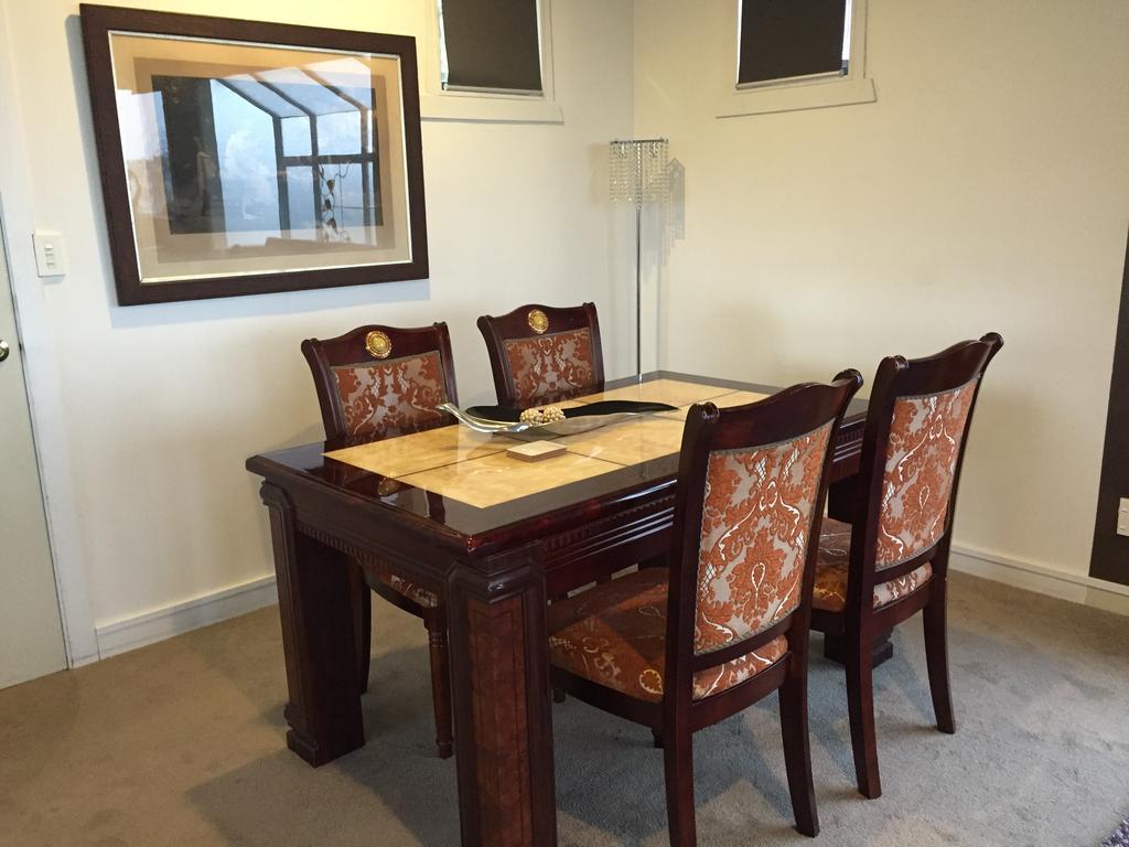 Lakeside City Apartments - Penthouse And Studio โรโตรัว ภายนอก รูปภาพ